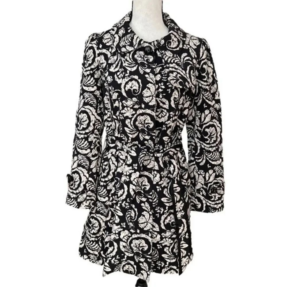 Jade Melody tam black/white floral coat Jacket size M